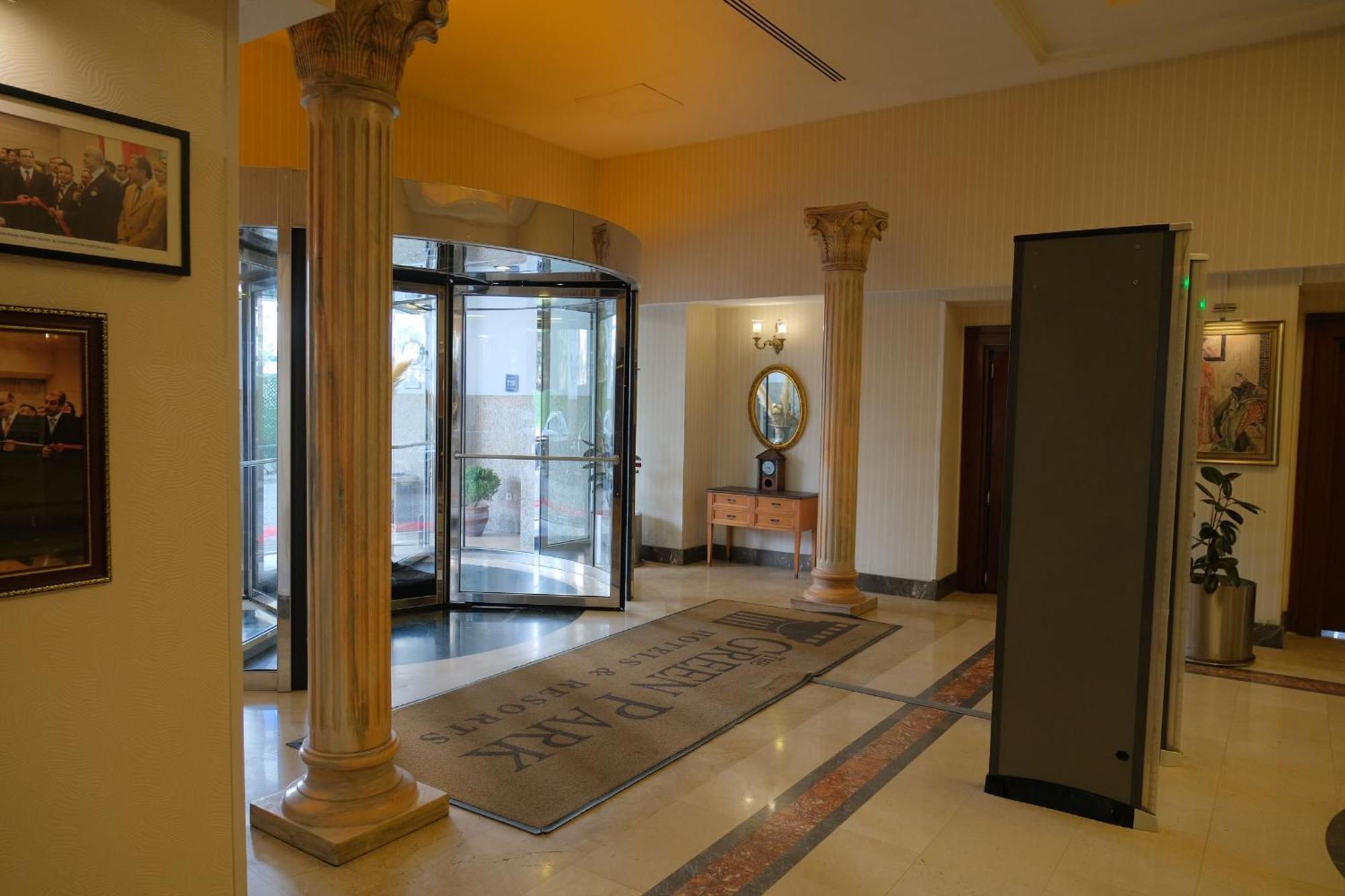 Hotel The Green Park Bostancı 5*